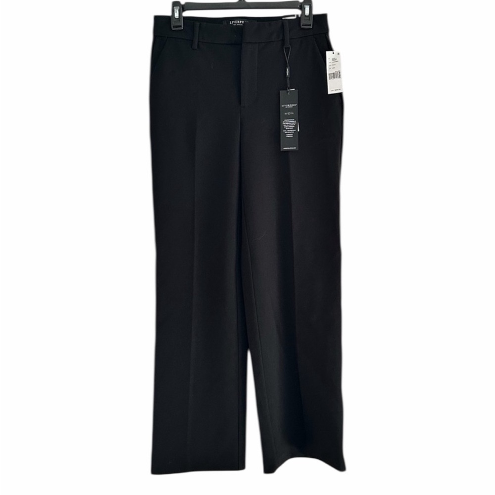 Liverpool Woman’s Kelsey Wide Leg Trouser
Size 2/26 NWT Color Black
